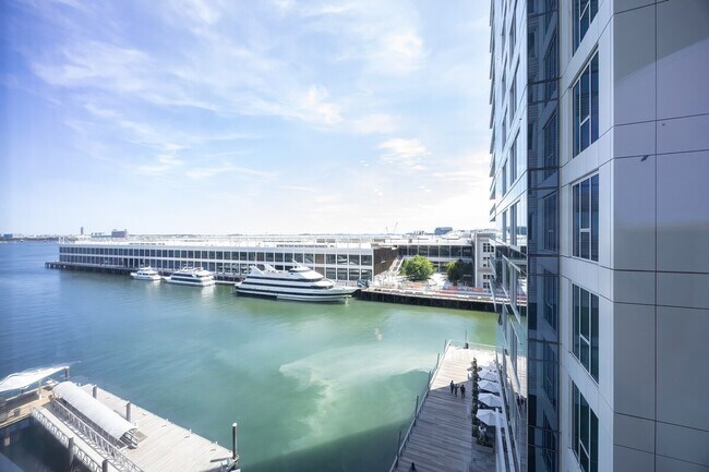 Building Photo - 100 Pier 4 Blvd.