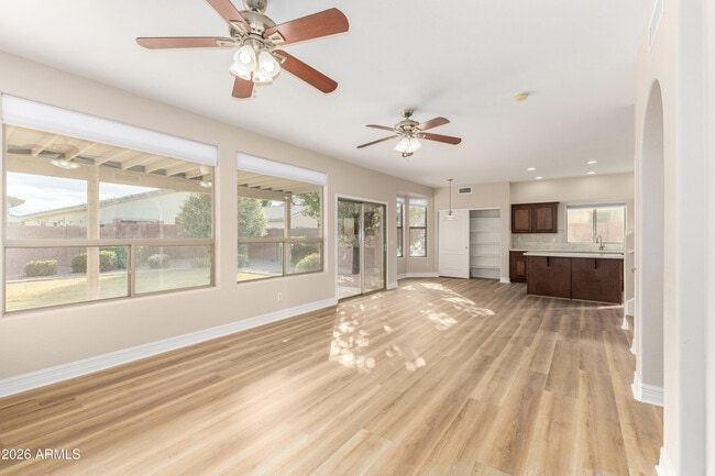 Building Photo - 9857 E El Moro Ave