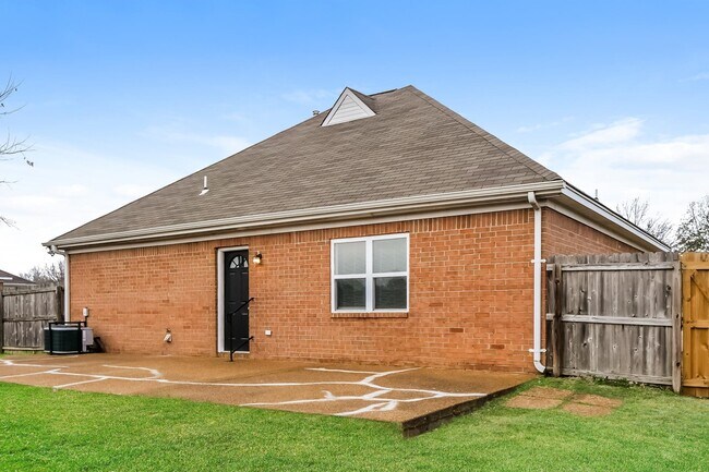 Building Photo - 4028 Long Creek Rd