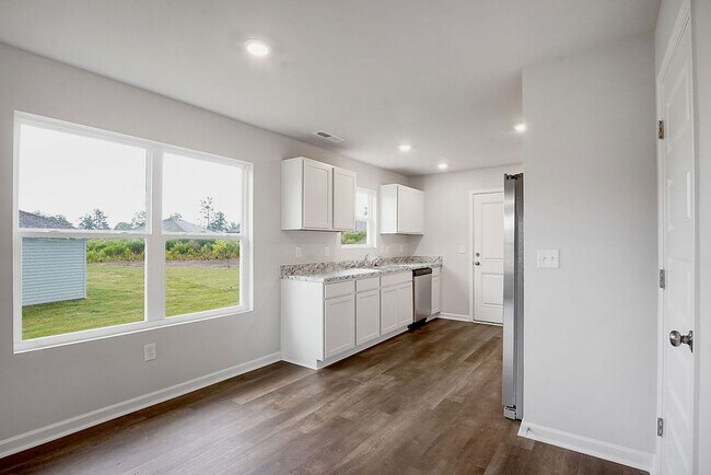 Building Photo - 813 Ashford Dr