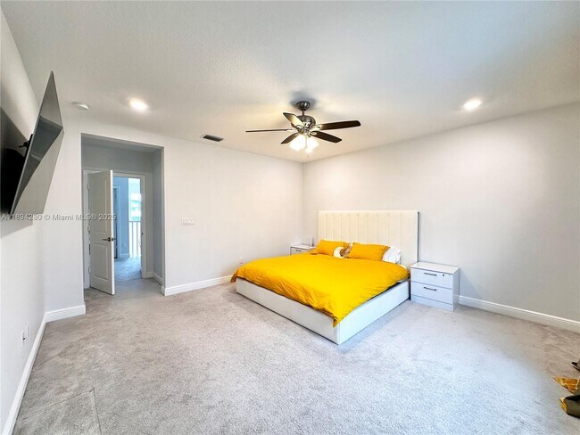 Building Photo - 1101 Azul Ct