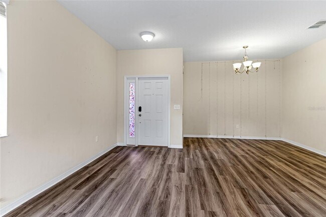 Building Photo - 20008 Date Palm Way
