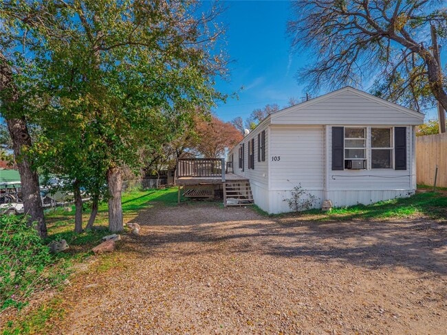 Primary Photo - 103 Mari Ln