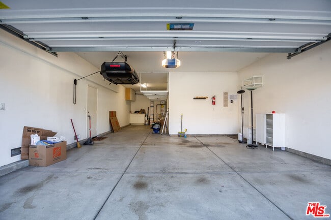 Building Photo - 24040 Dandelion Ln