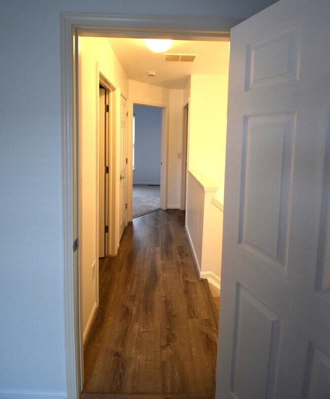 Building Photo - 44725 Ellery Ln