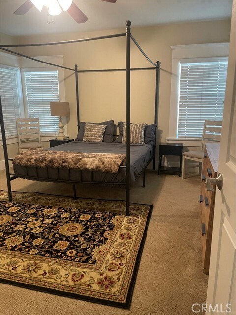 Building Photo - 596 E Arrow Hwy