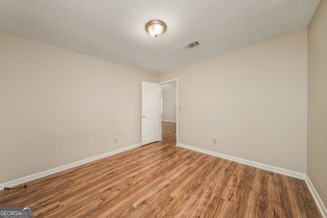Building Photo - 536 Loblolly Ln