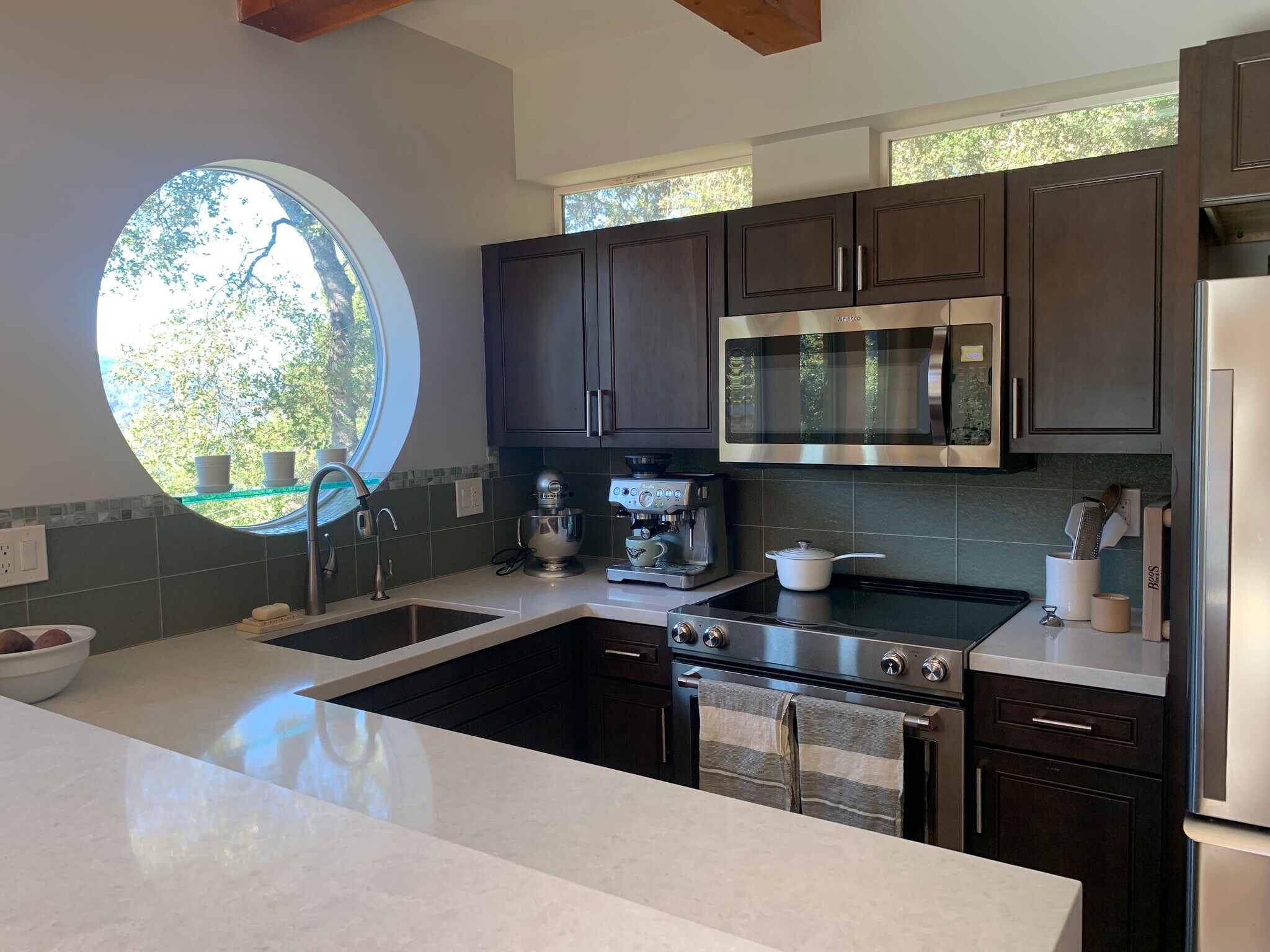 Last renter furnished - 20788 Laurel Dr