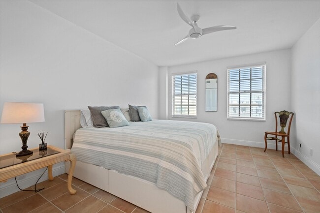 Building Photo - 3475 S Ocean Blvd