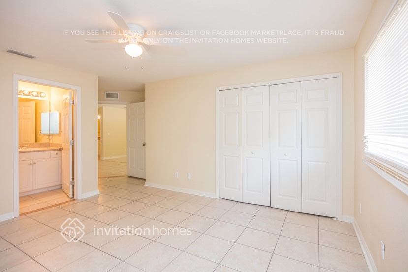 Building Photo - 867 Bedford Dr