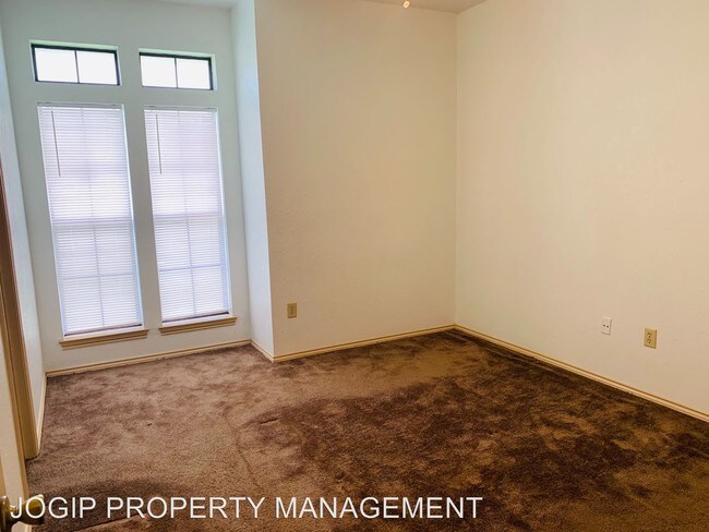 Building Photo - 2 br, 2 bath Apartment - 3141 TUDOR LANE