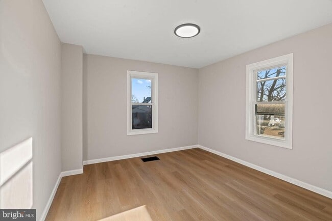 Building Photo - 606 Spruce St