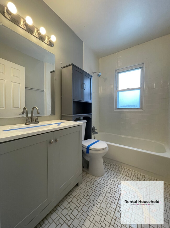 Building Photo - 19676 Kingsville St