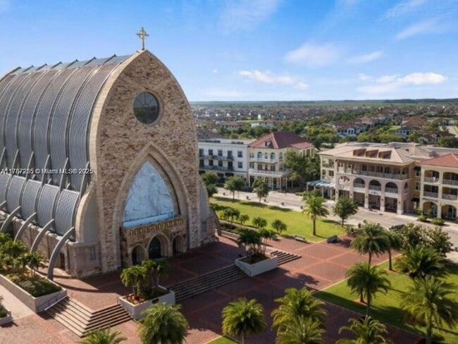 Building Photo - 5277 Marano Dr