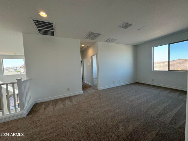 Building Photo - 8920 W Denton Ln