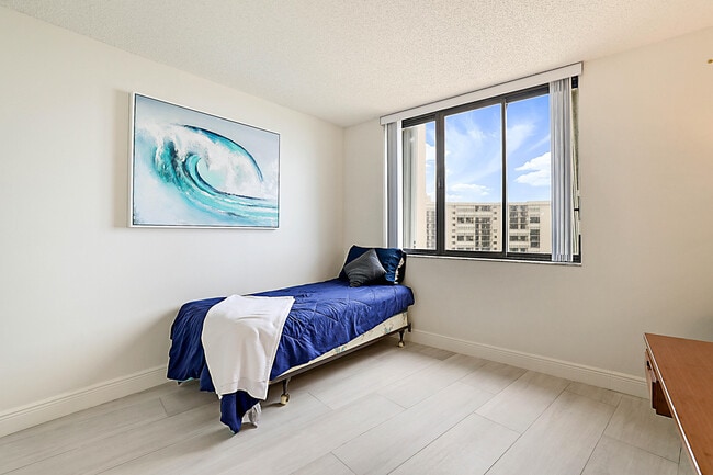 Building Photo - 100 Ocean Trail Way