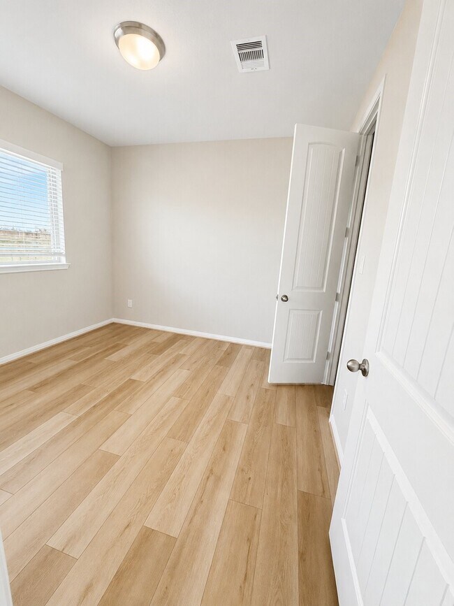 Building Photo - 10507 Bright Cloud Dr