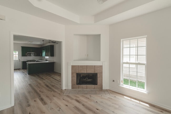 Building Photo - 9703 Full Moon Cir