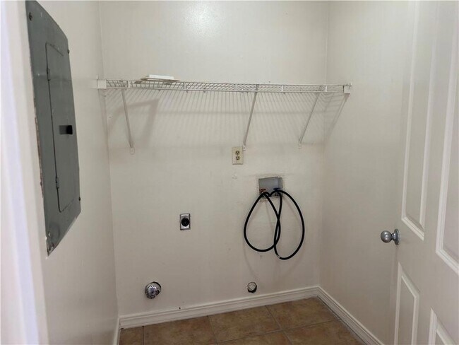 Building Photo - 59 Carriage Ln