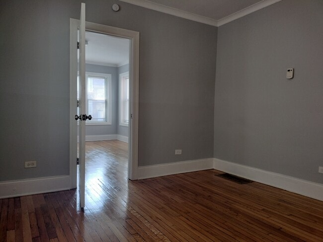 Building Photo - 7408 S Eberhart Ave