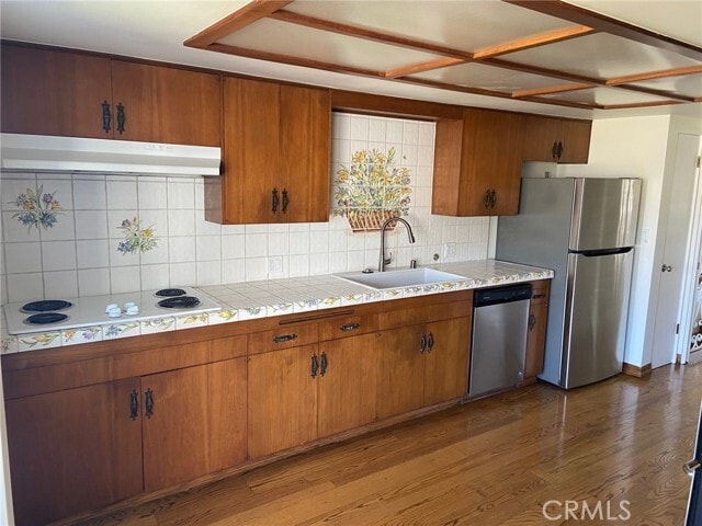 Building Photo - 421 Ave F