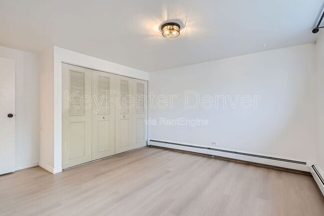 Building Photo - 65 N Clarkson St