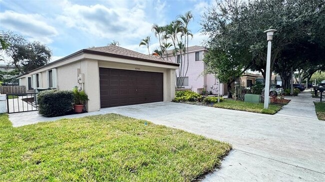 Building Photo - 3700 NW 19th St