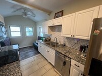 Building Photo - Spacious 5-Bedroom Home for Rent