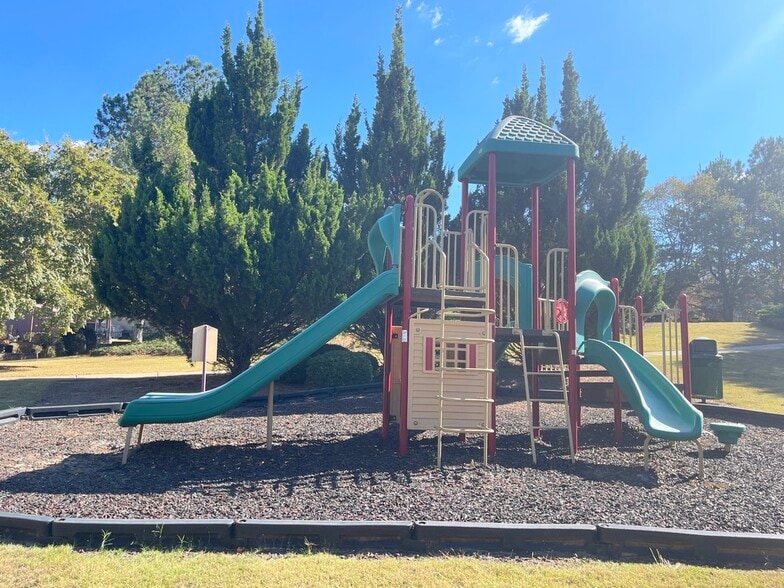Community playground - 2650 Royston Dr