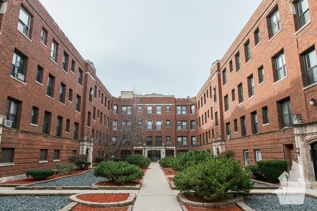 Building Photo - 2910 N Mildred Ave