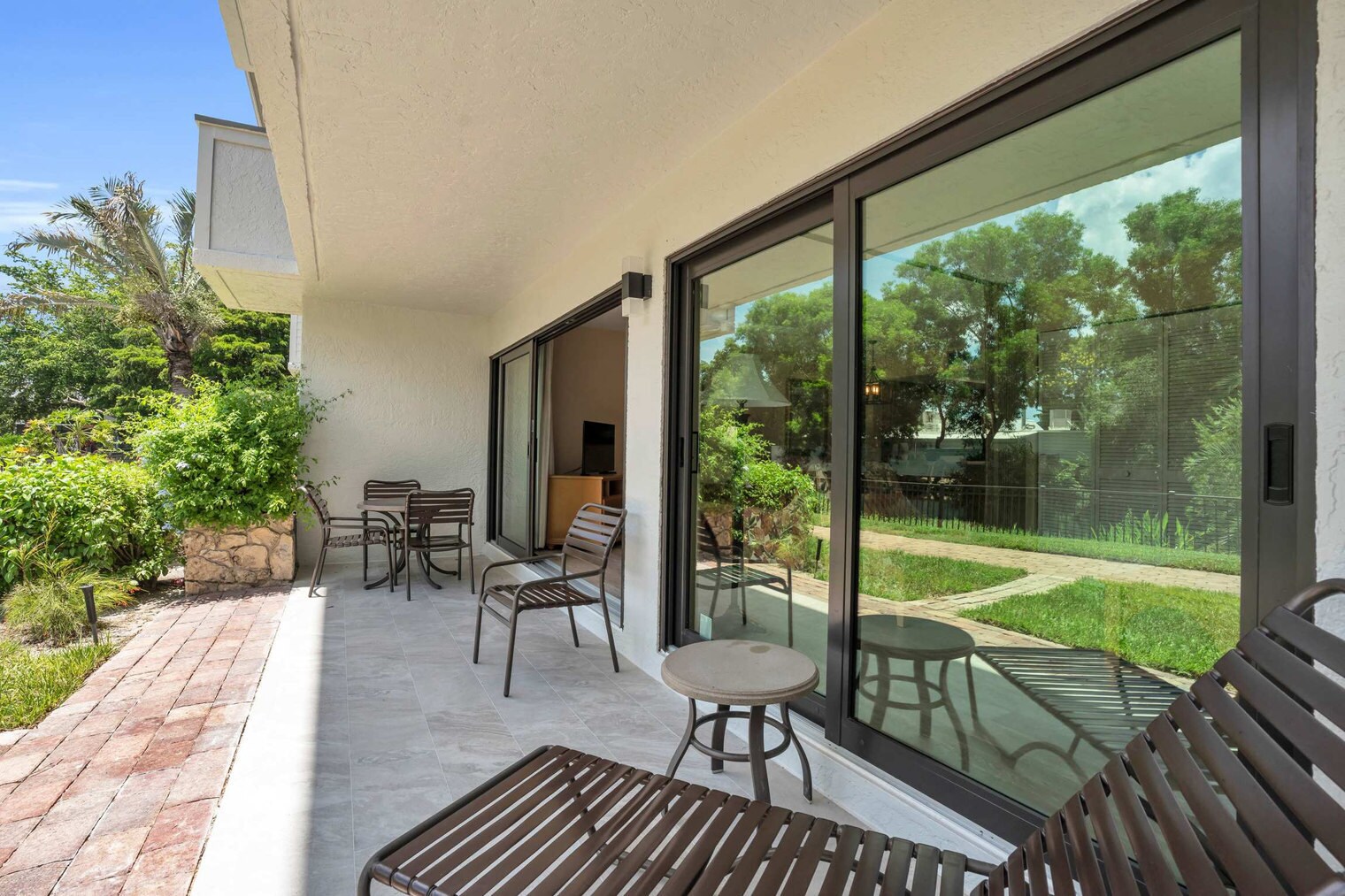 Building Photo - 600 Neapolitan Way