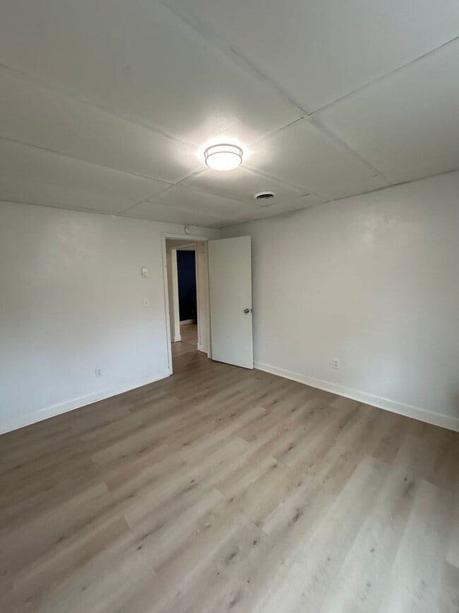 Building Photo - 1502 Gilmer Ave NW