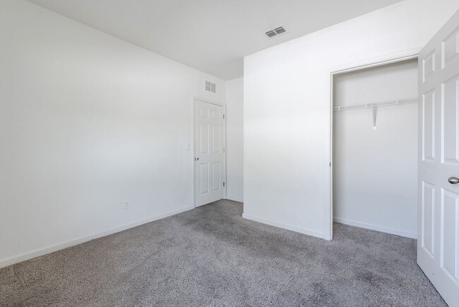 Building Photo - 3202 SW Martin St