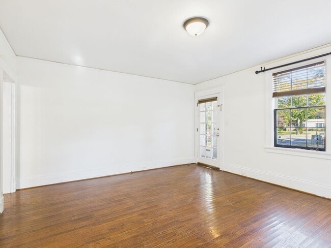 Building Photo - 4222 Chamberlayne Ave