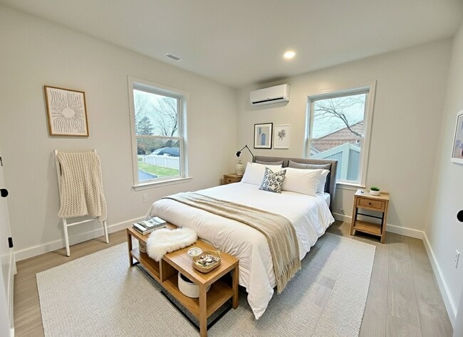 Building Photo - Newly Built 3 Bedroom 1.5 Bathroom Available in Spring Grove!