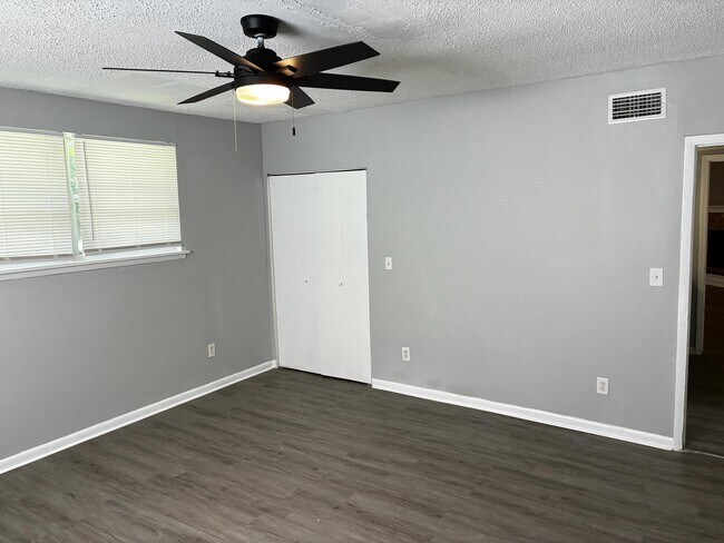 Building Photo - 7341 Proxima Rd