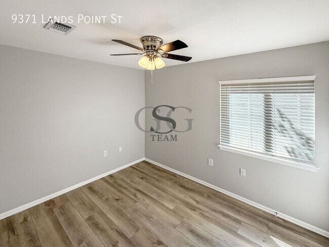 Building Photo - 9371 Lands Point St