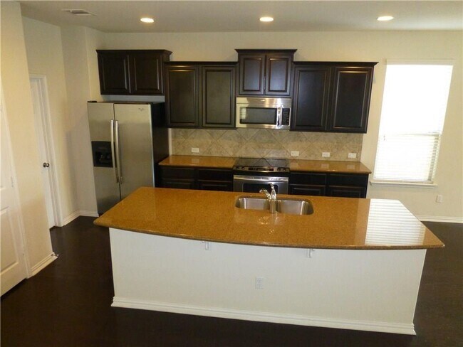 Building Photo - 16029 Hampton Bliss Trce