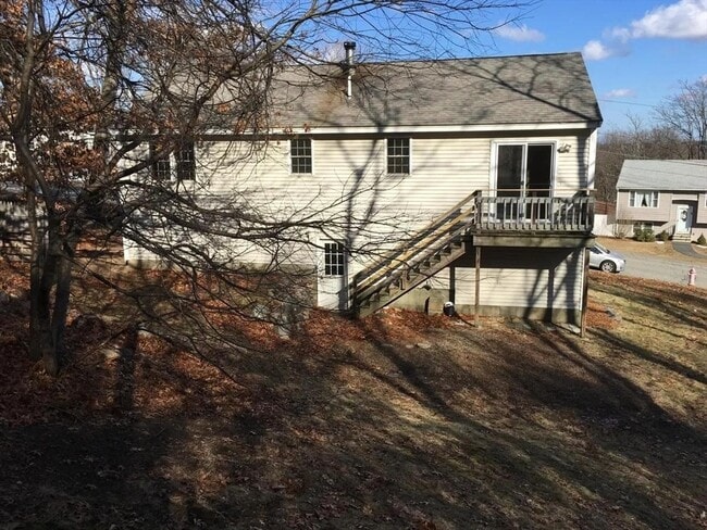 Building Photo - 41 Blueberry Hill Rd