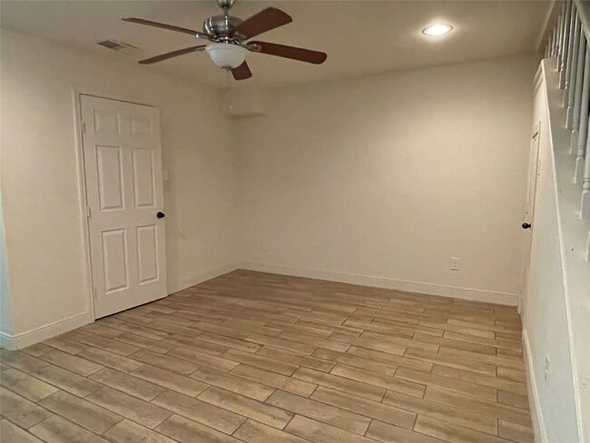 Building Photo - 1909 Bittercreek Dr