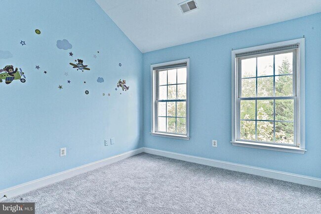 Building Photo - 12035 Treeline Way