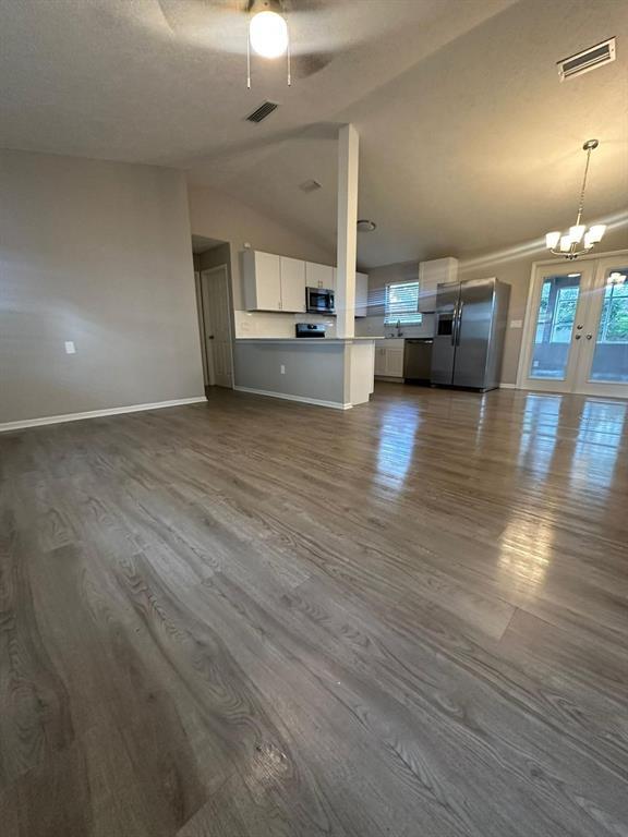 Building Photo - 147 Almond Rd