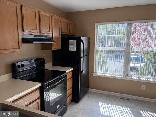 Building Photo - 3361 Cheverly Ct