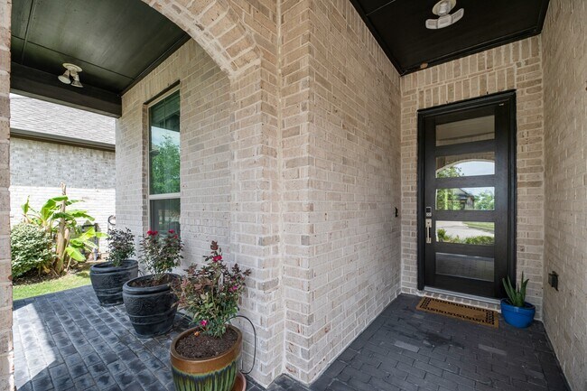 Building Photo - 4818 Nodding Thistle Trail