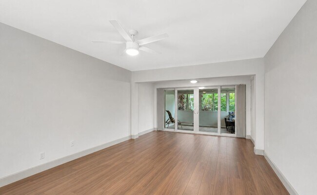 Building Photo - 1140 Mahogany Way