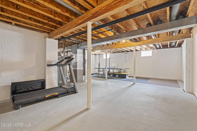 Building Photo - 7 Warbler Rd