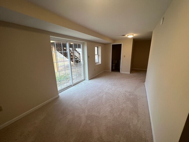 Building Photo - Home for Rent in Presidential Lakes