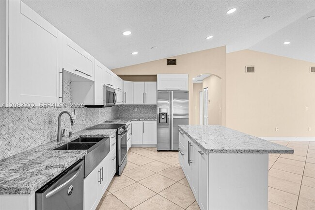 Building Photo - 14364 SW 176th St
