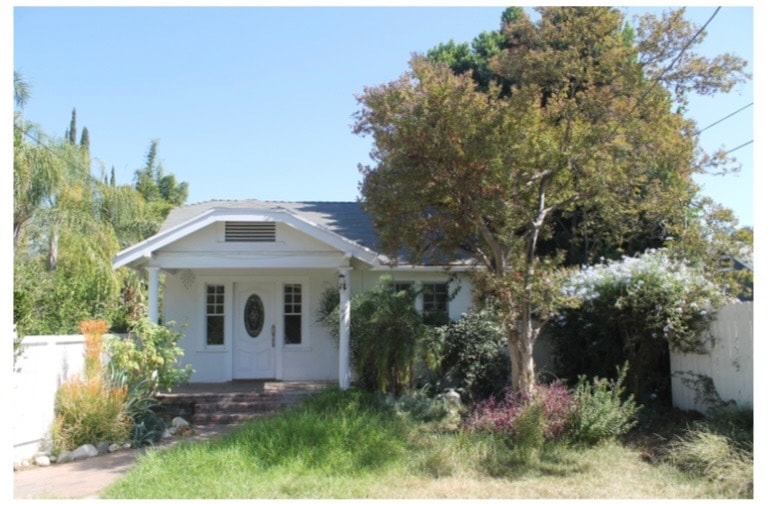 Building Photo - 2350 Windsor Ave