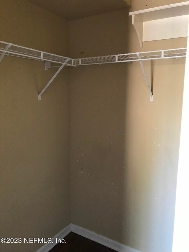 Building Photo - 420 Timberwalk Ct